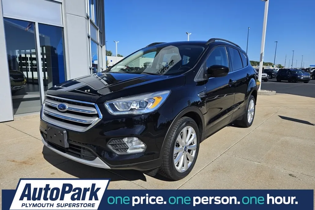 2019 Ford Escape SEL photo 1