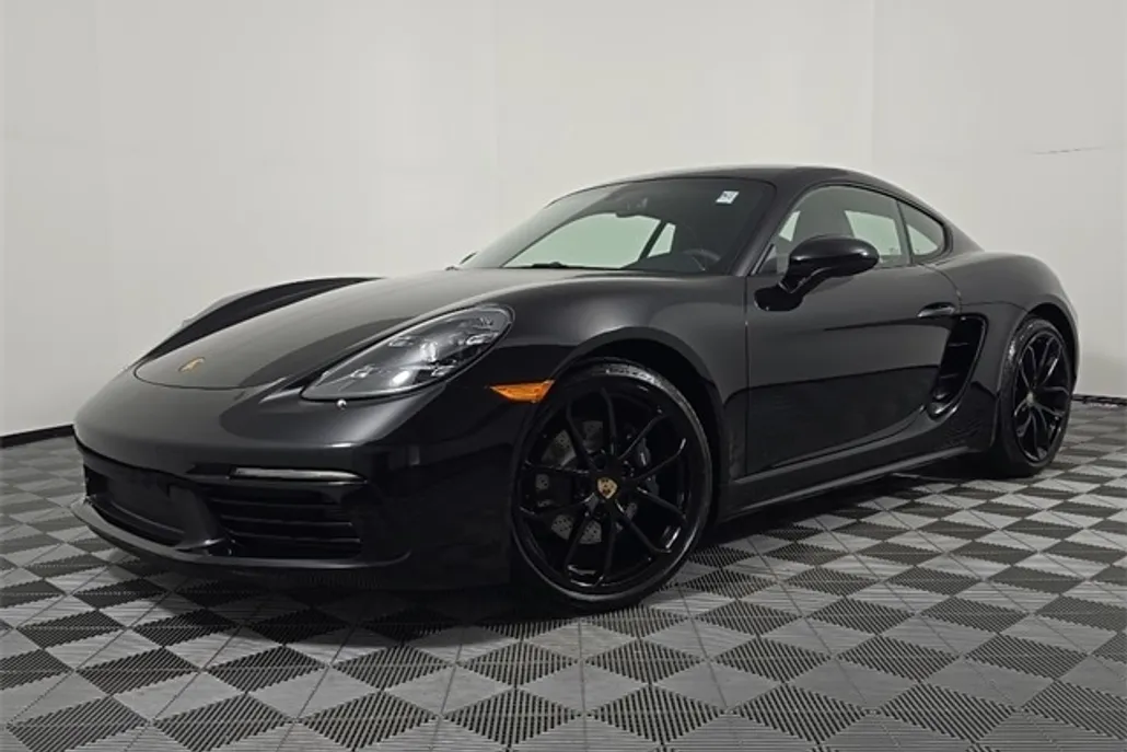 2025 Porsche Cayman photo 1