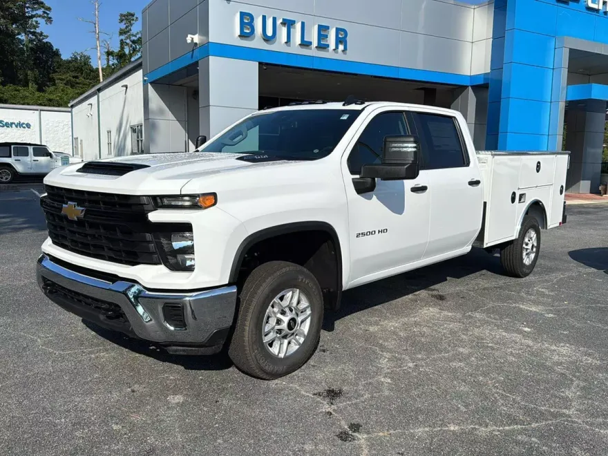 2025 Chevrolet Silverado 2500HD photo 1