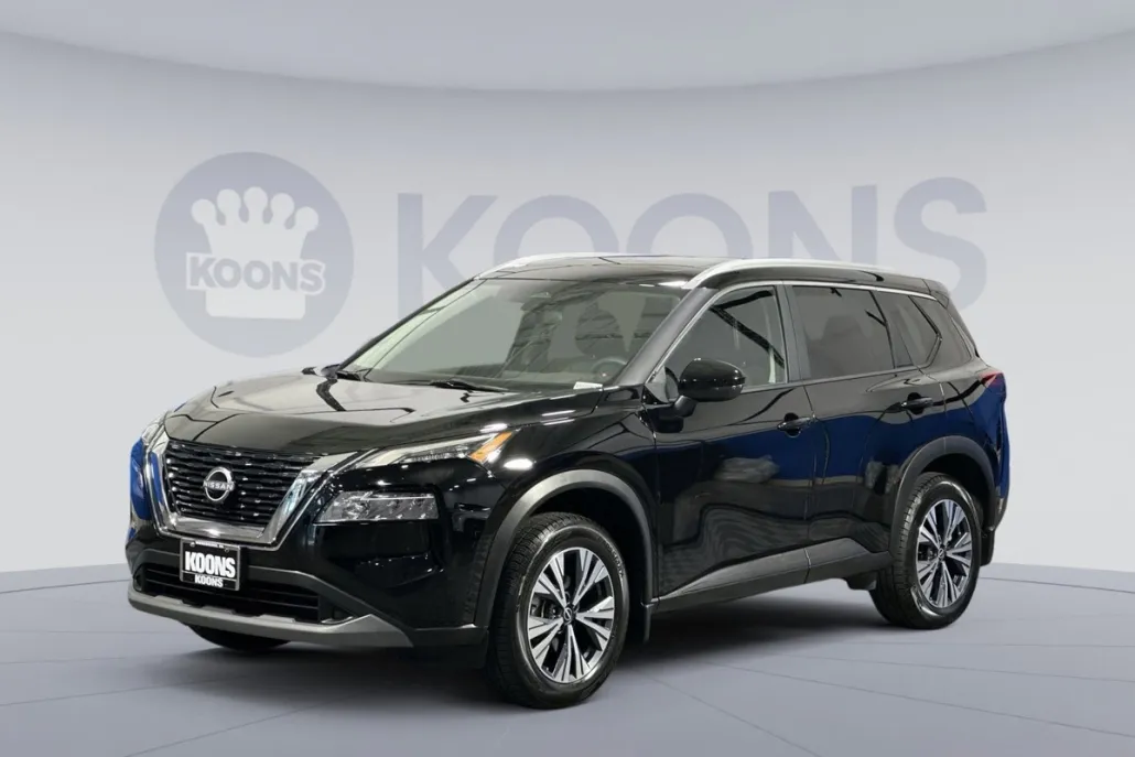 2022 Nissan Rogue SV photo 1