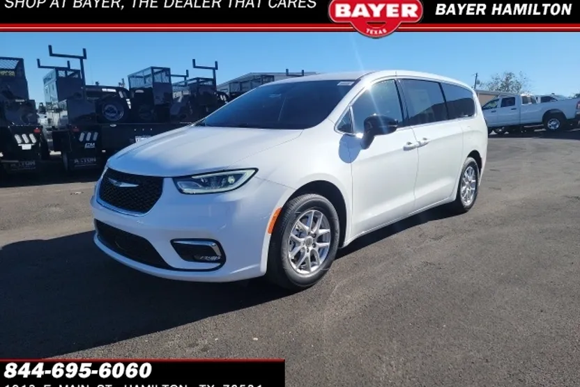2025 Chrysler Pacifica photo 1