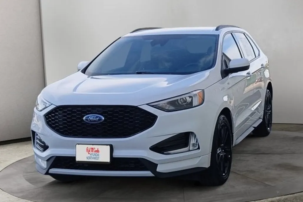 2022 Ford Edge ST-Line photo 1