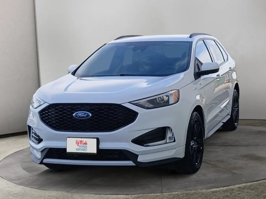 2022 Ford Edge ST-Line photo 1