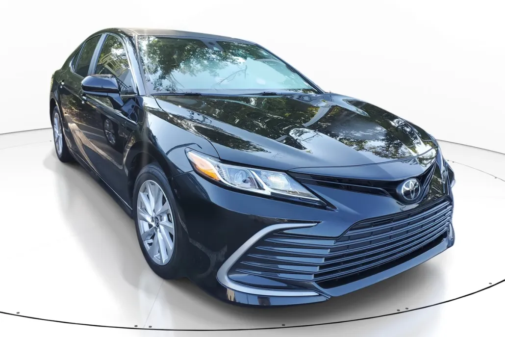 2024 Toyota Camry LE photo 1