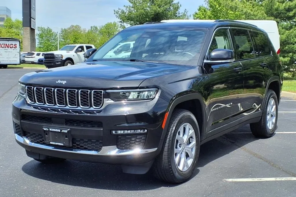 2021 Jeep Grand Cherokee Limited photo 1