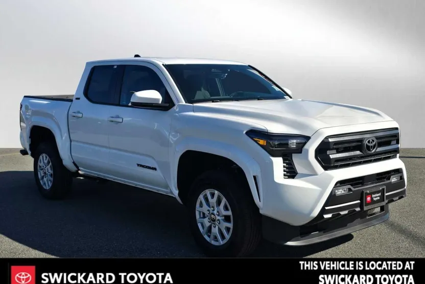 2025 Toyota Tacoma SR5 photo 1