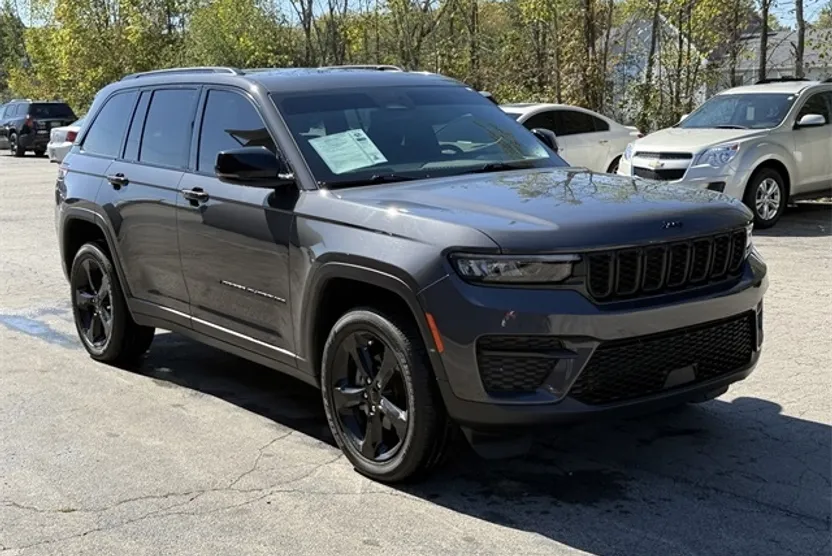 2023 Jeep Grand Cherokee Altitude X photo 1