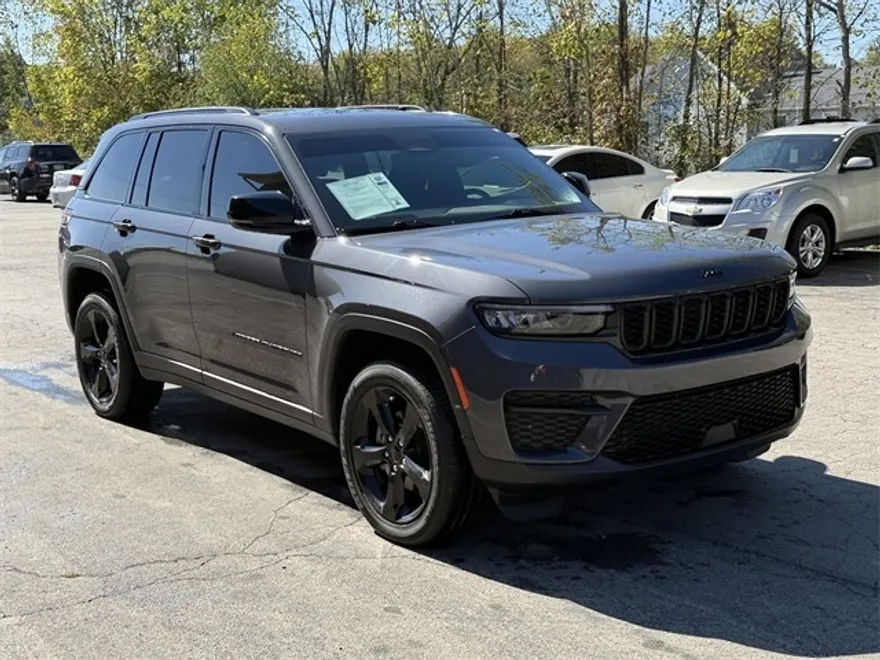 2023 Jeep Grand Cherokee Altitude X photo 1