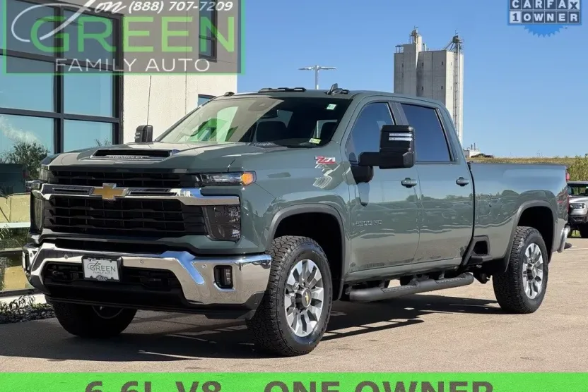 2025 Chevrolet Silverado 2500HD LT photo 1