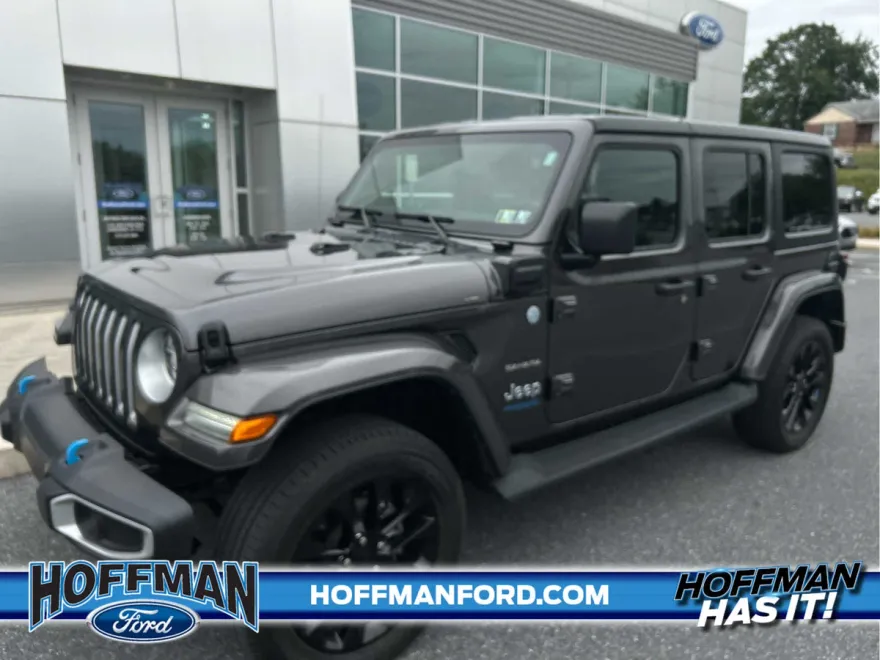 2022 Jeep Wrangler 4xe Unlimited Sahara photo 1