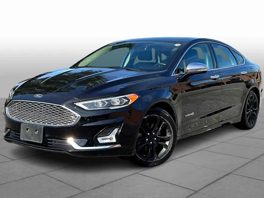 2019 Ford Fusion Hybrid Titanium photo 1