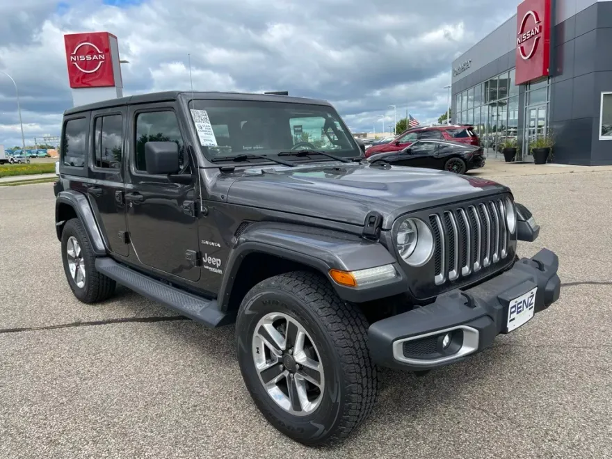 2018 Jeep Wrangler Unlimited Sahara photo 1