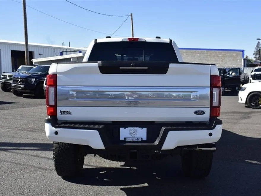 2022 Ford F-350 Platinum photo 1