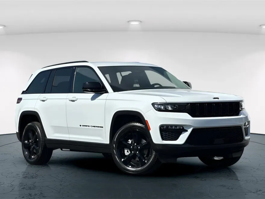 2024 Jeep Grand Cherokee Limited photo 1