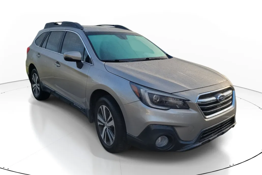 2019 Subaru Outback Limited photo 1