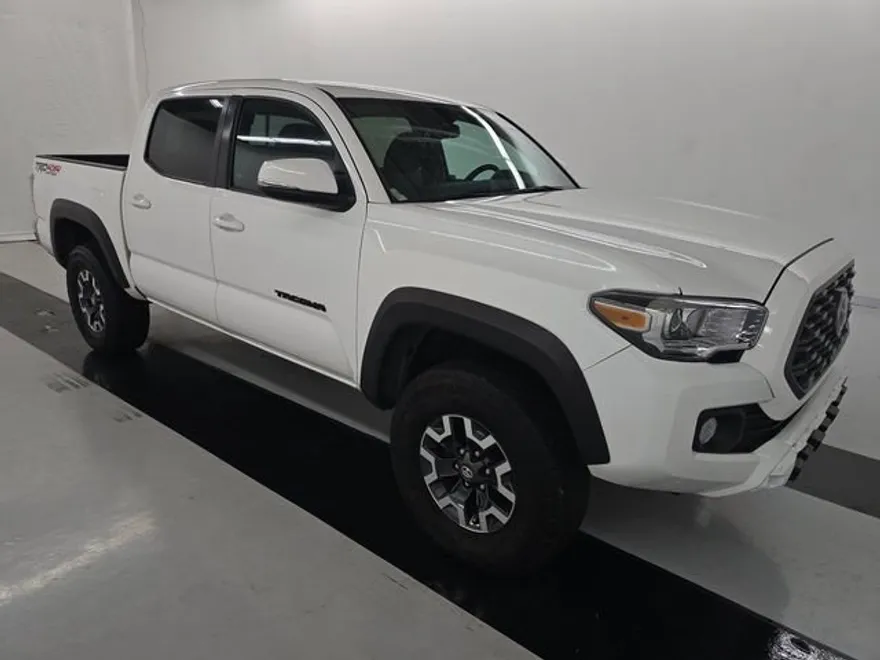 2023 Toyota Tacoma SR 4x4 photo 1