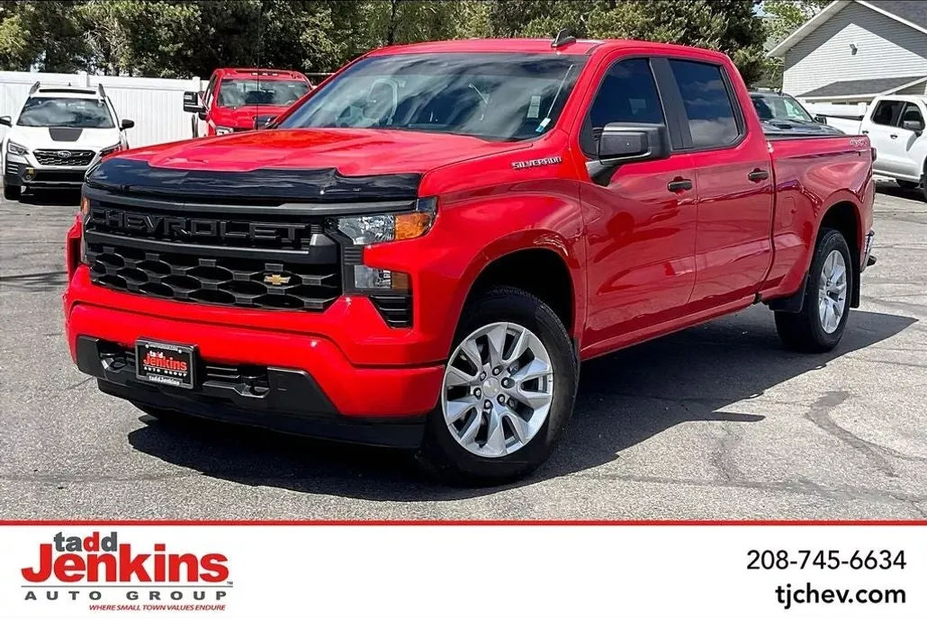 2024 Chevrolet Silverado 1500 Custom photo 1