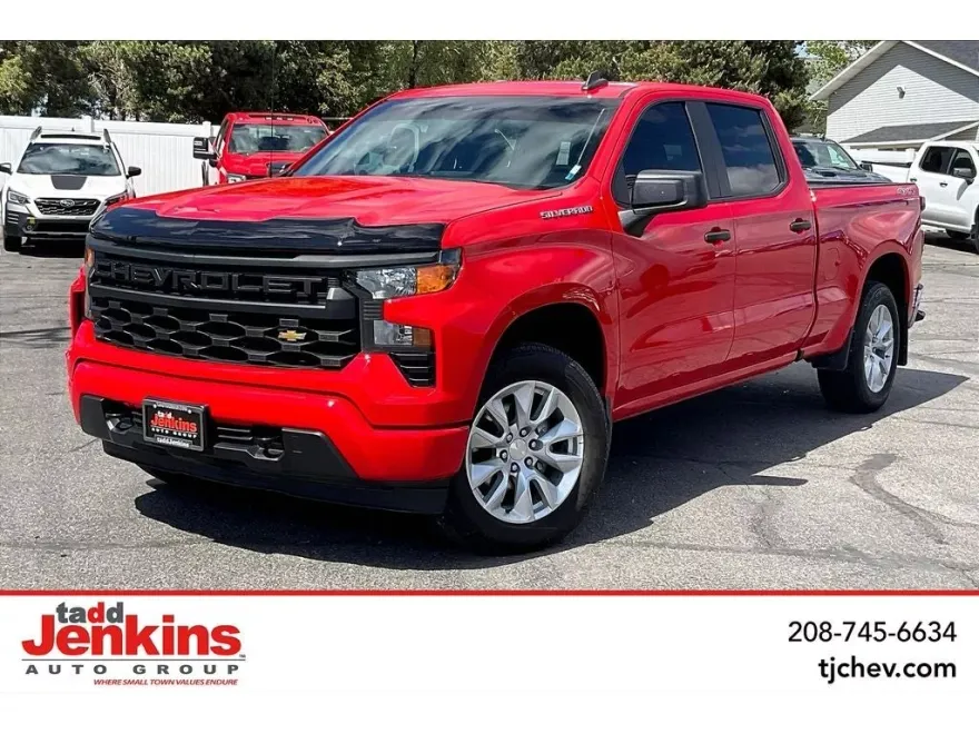 2024 Chevrolet Silverado 1500 Custom photo 1