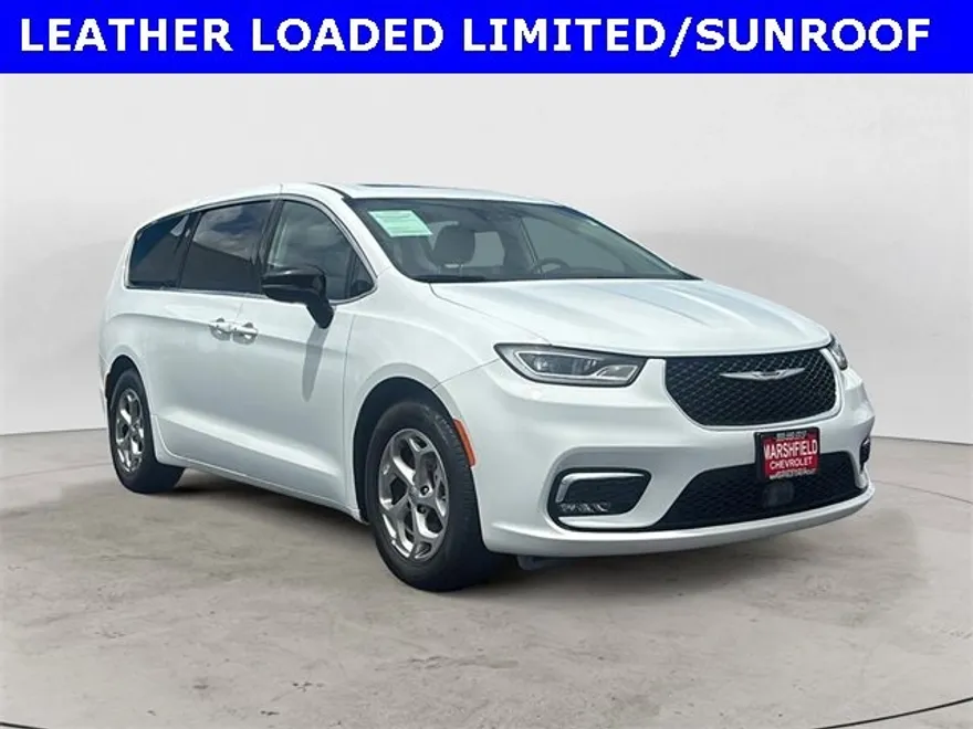 2024 Chrysler Pacifica Limited photo 1