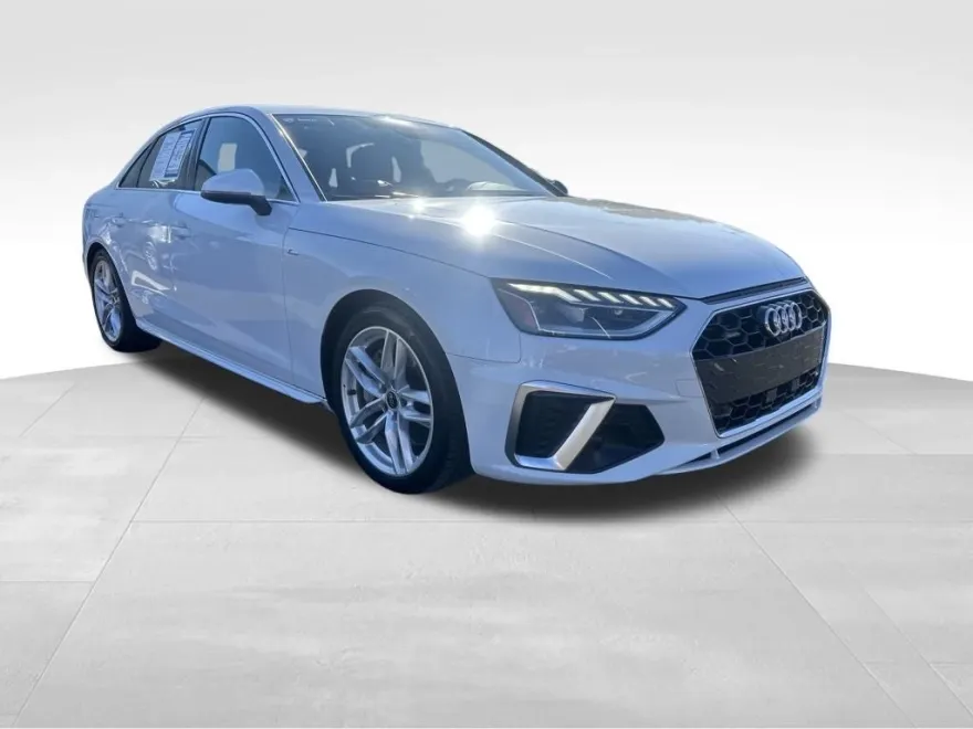 2024 Audi A4 45 S line Premium Plus Quattro photo 1