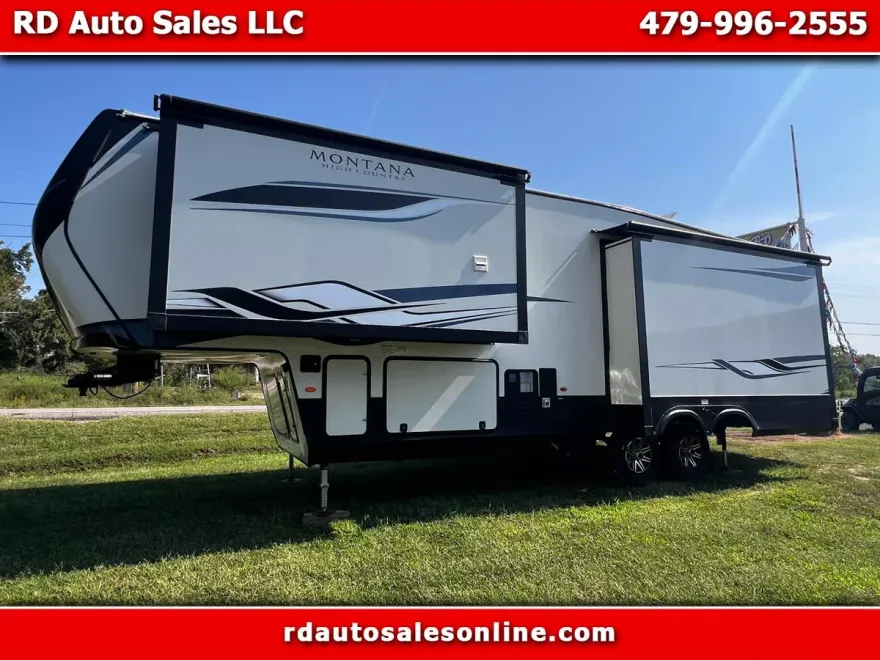 2022 Montana Montana photo 1