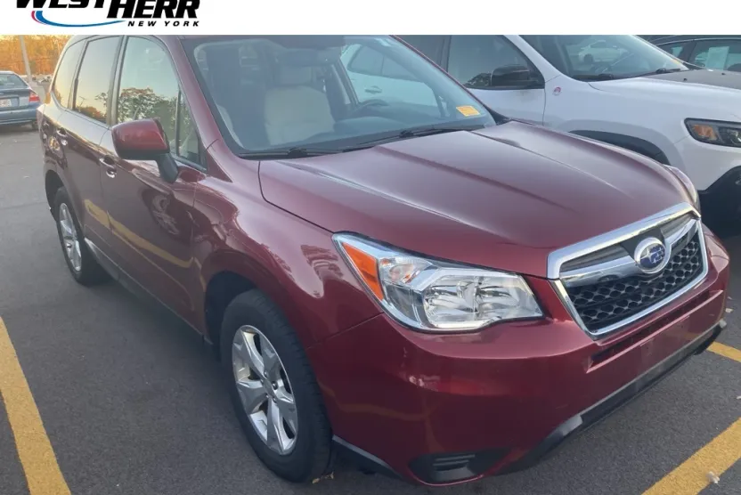 2015 Subaru Forester 2.5i Premium photo 1
