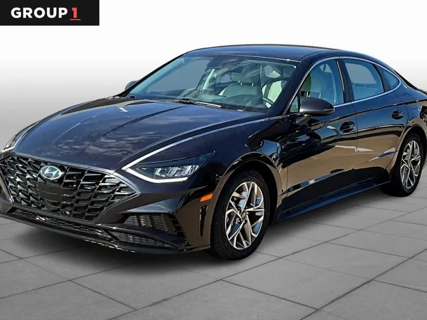 2023 Hyundai Sonata SEL photo 1