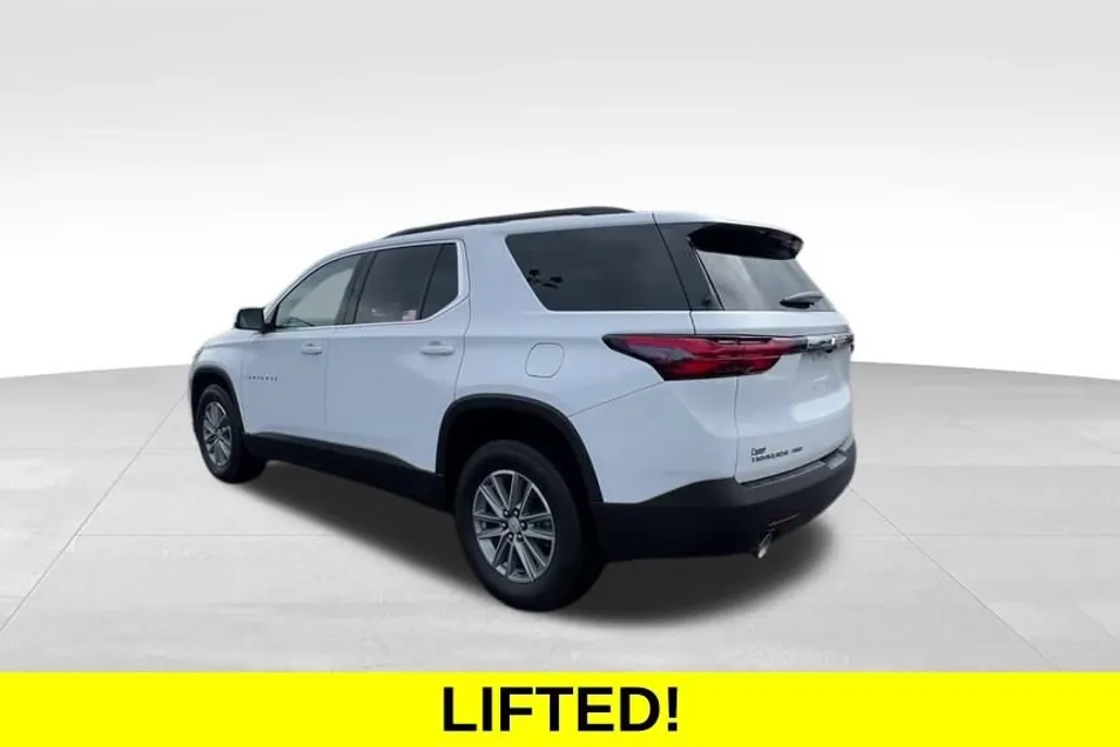 2023 Chevrolet Traverse Cloth photo 1