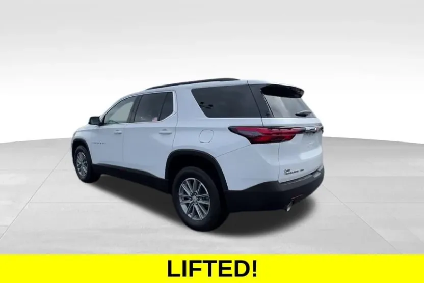 2023 Chevrolet Traverse Cloth photo 1