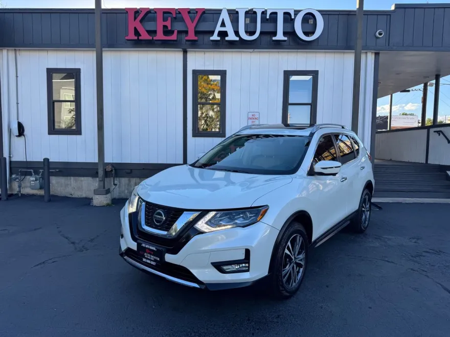 2018 Nissan Rogue SL photo 1