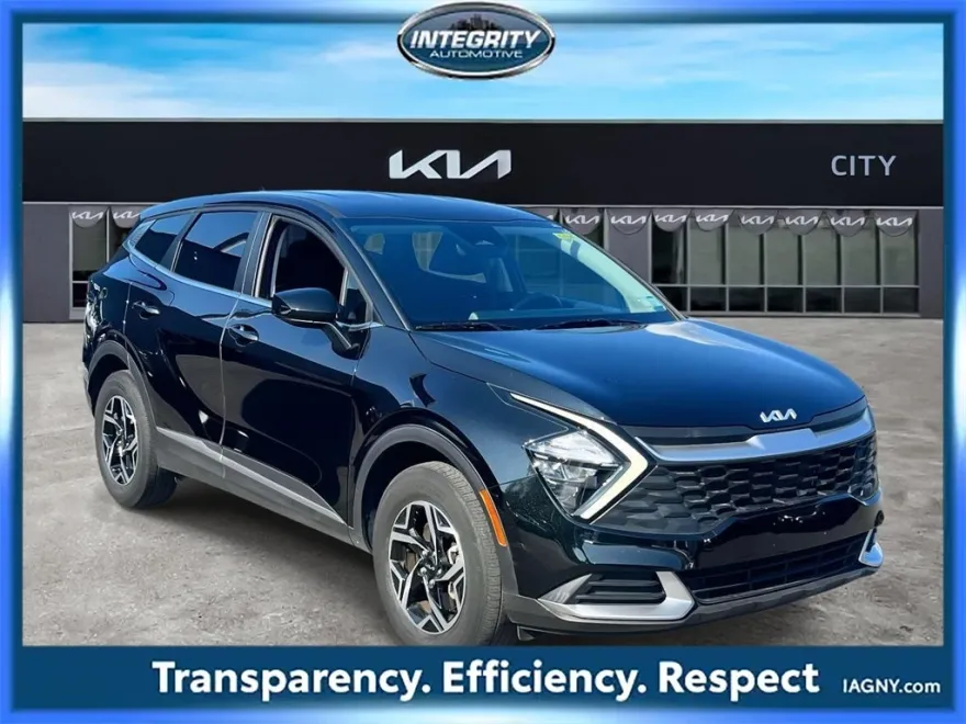 2023 Kia Sportage LX photo 1
