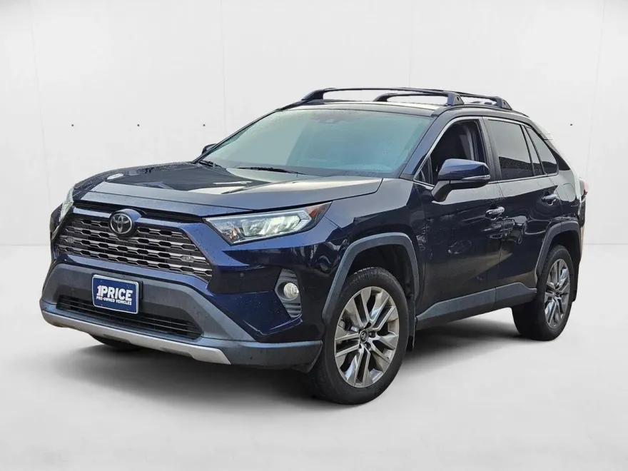 2019 Toyota RAV4 Limited photo 1