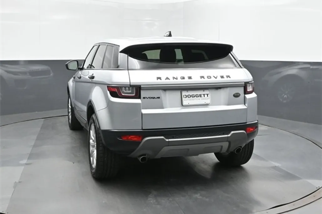 2018 Land Rover Range Rover Evoque SE photo 1