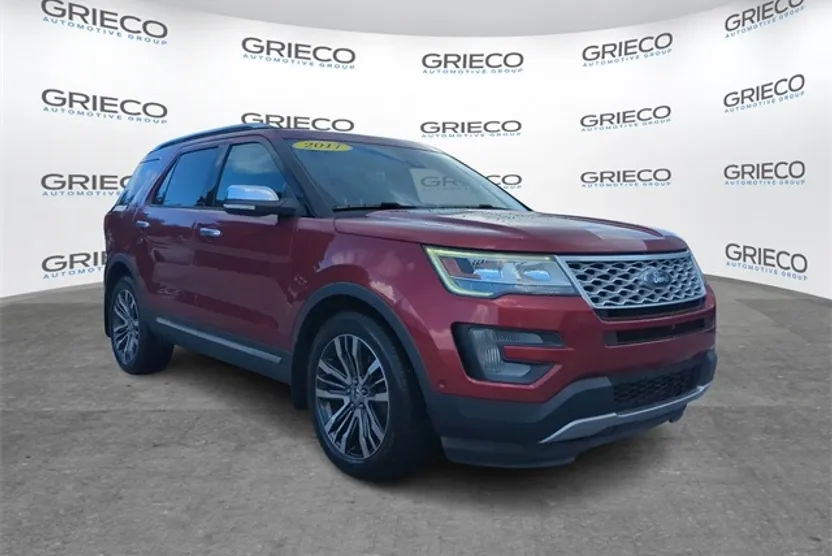 2017 Ford Explorer Platinum photo 1