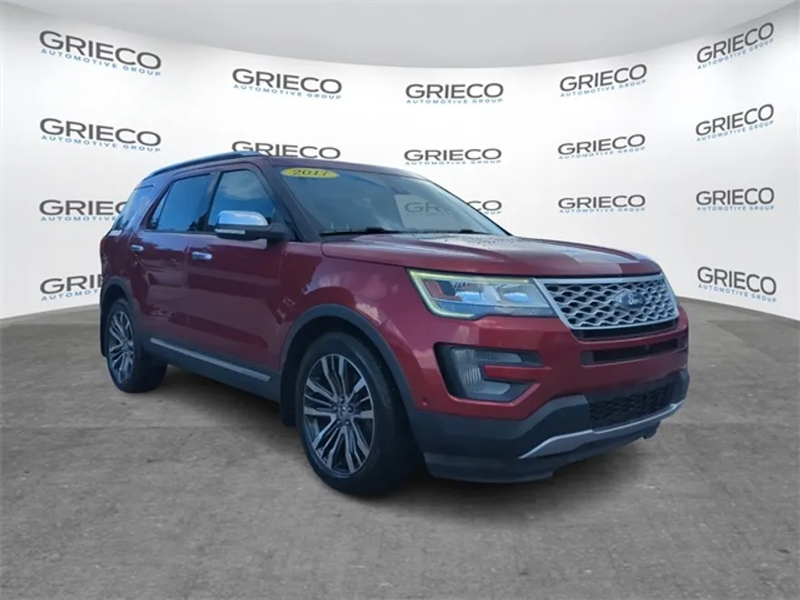 2017 Ford Explorer Platinum photo 1