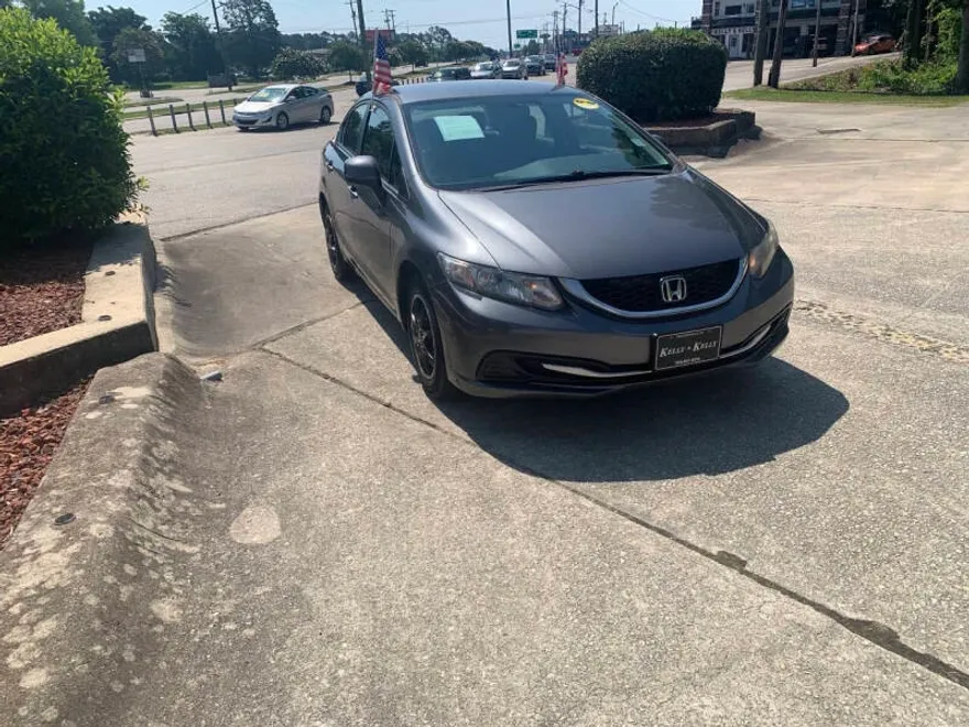2013 Honda Civic LX photo 1