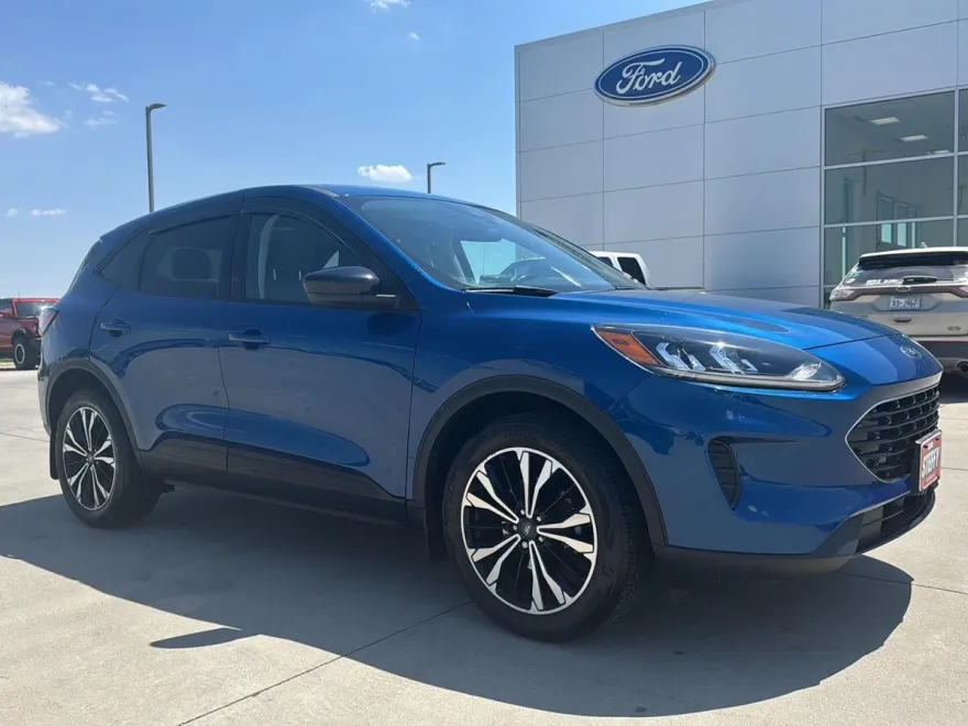 2022 Ford Escape SE photo 1