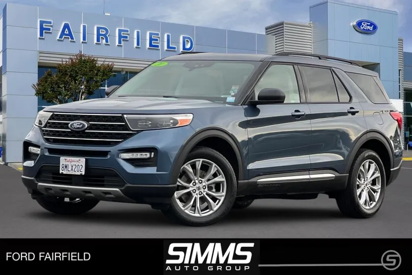 2020 Ford Explorer XLT photo 1