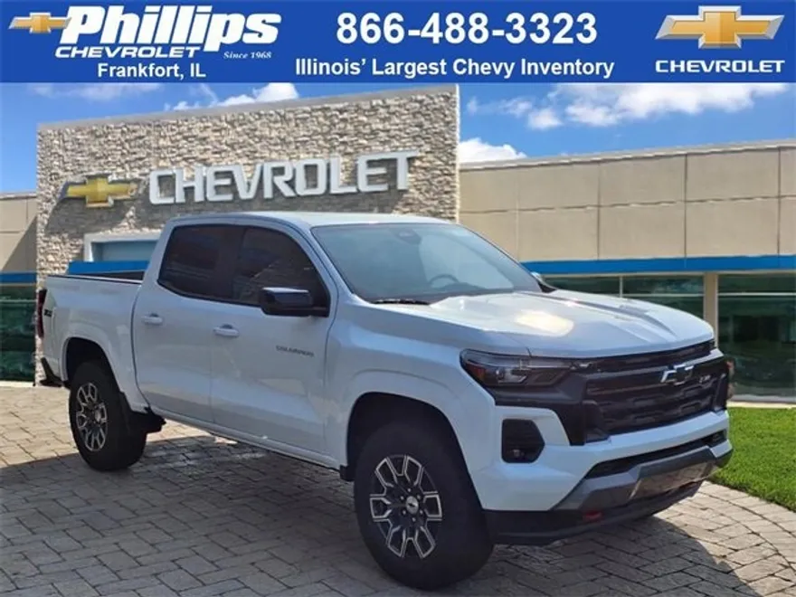 2025 Chevrolet Colorado Z71 photo 1