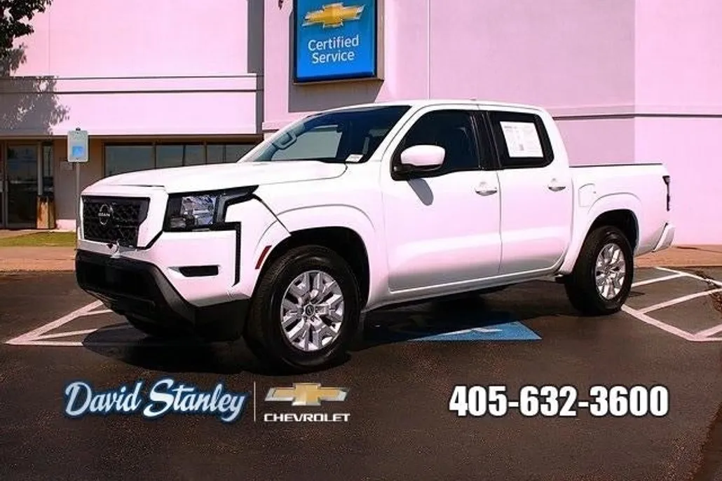 2022 Nissan Frontier SV photo 1