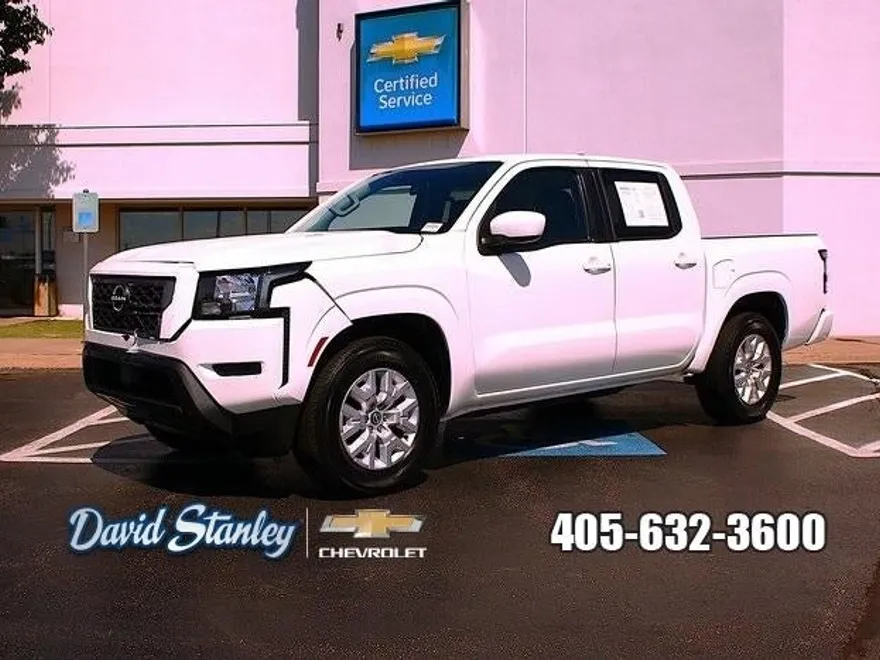 2022 Nissan Frontier SV photo 1