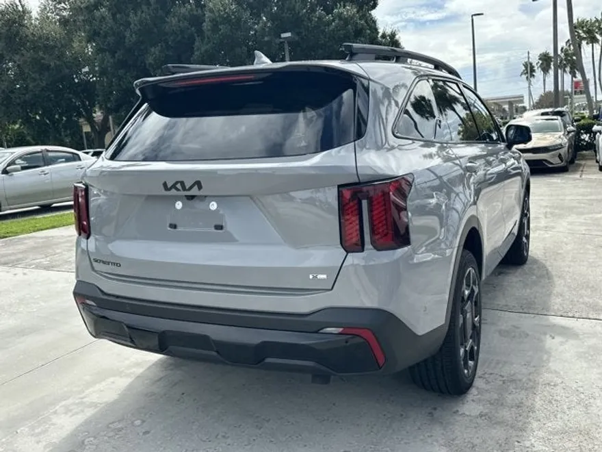 2026 Kia Sorento X-Line SX photo 1