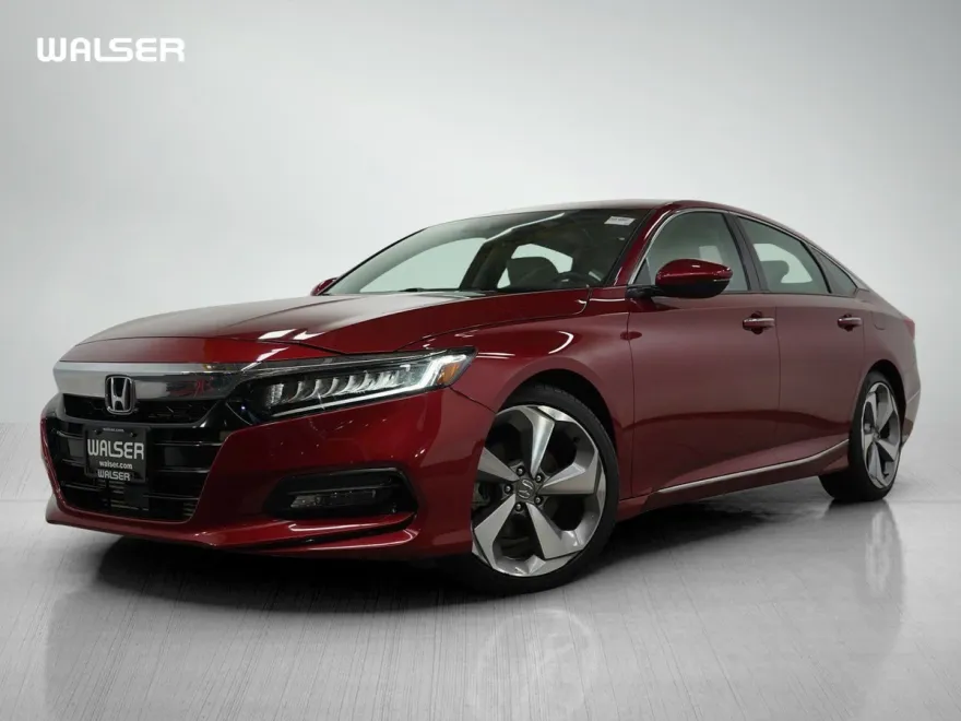 2018 Honda Accord Touring photo 1