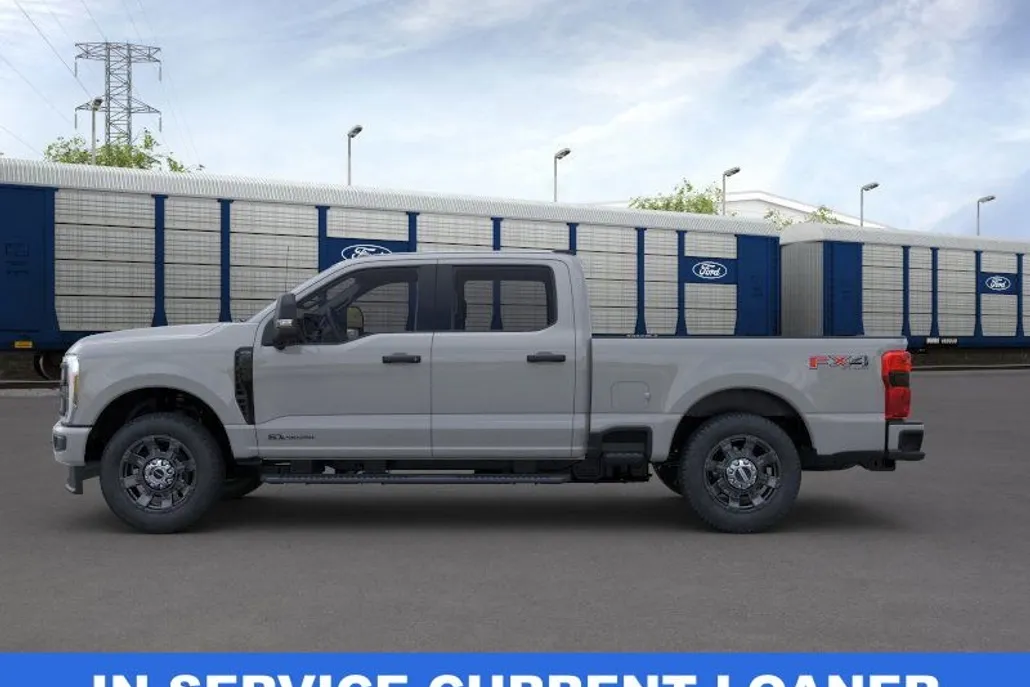 2025 Ford F-250 photo 1