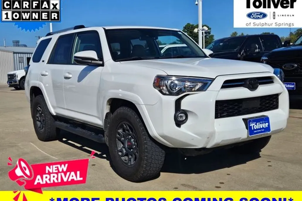 2023 Toyota 4Runner SR5 Premium photo 1