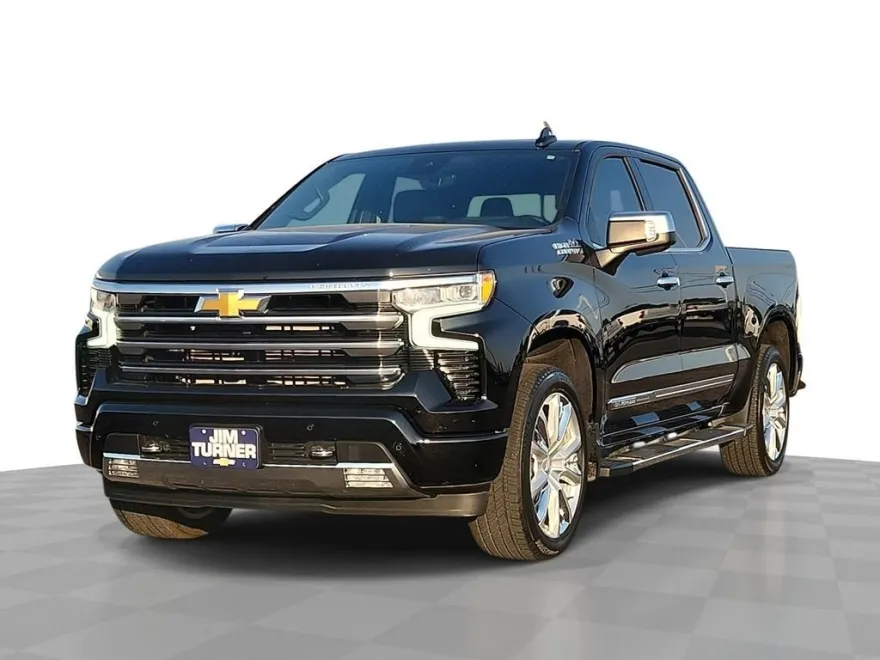 2024 Chevrolet Silverado 1500 High Country photo 1