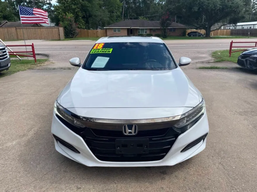 2018 Honda Accord Sport photo 1