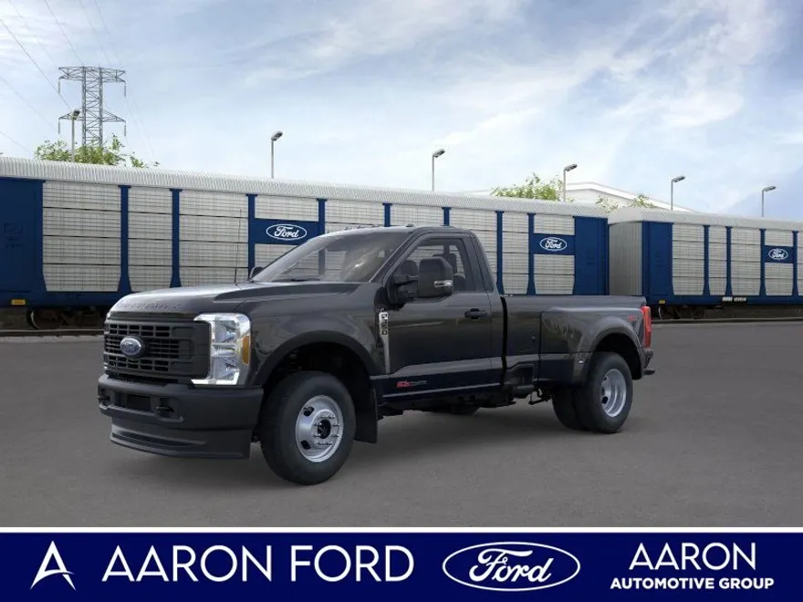 2025 Ford F-350 photo 1