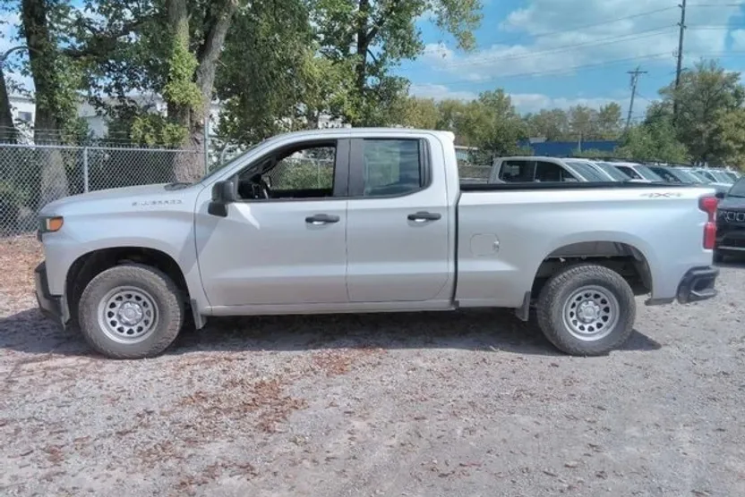 2021 Chevrolet Silverado 1500 photo 1