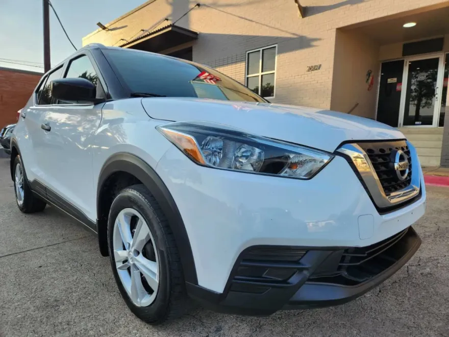 2018 Nissan Kicks photo 1